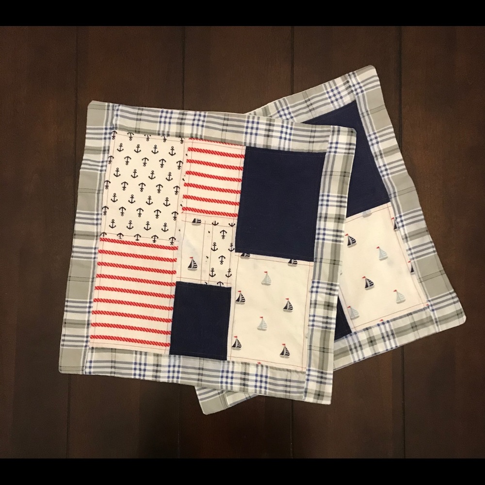 Handmade rag quilt, matching throw pillow shams - Picture 7 of 8